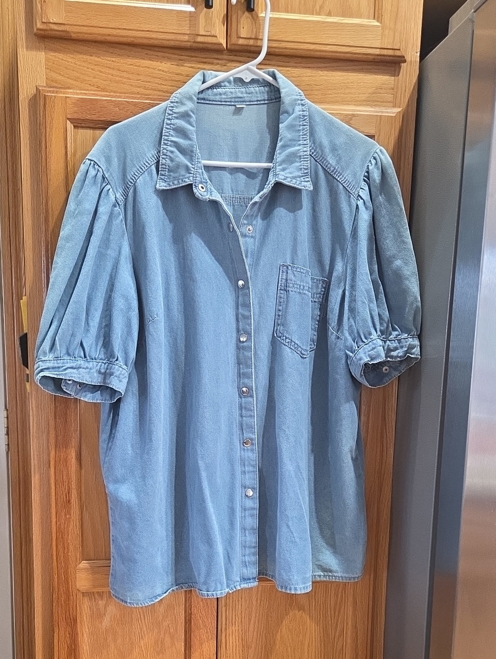 Relaxed Light Blue Denim Button-Front Puff Sleeve Shirt